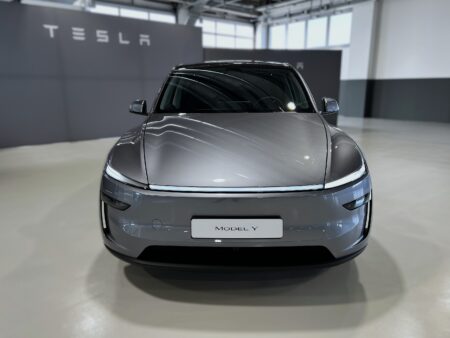 Tesla Model Y 2025: nuovo modello, video anteprima e prezzi Tesla Model Y 2025