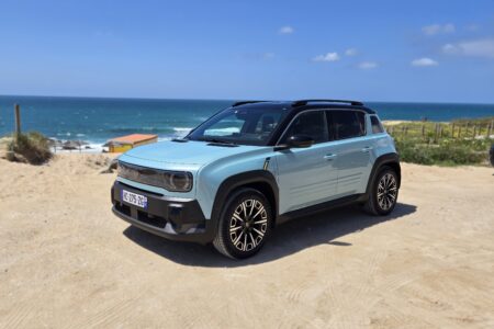 Renault 4 E-Tech Electric: come va, quanto consuma e quanto costa | Video recensione renault 4 e-tech electric
