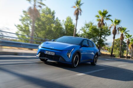 Kia EV4: prova su strada e test consumi reali kia ev4 hatchback