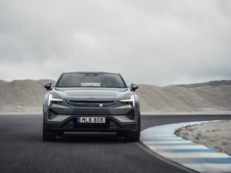 Polestar 3 2026: ora a 800 Volt, più veloce in ricarica, più potente e con nuovo processore NVIDIA polestar 3 model year 2026