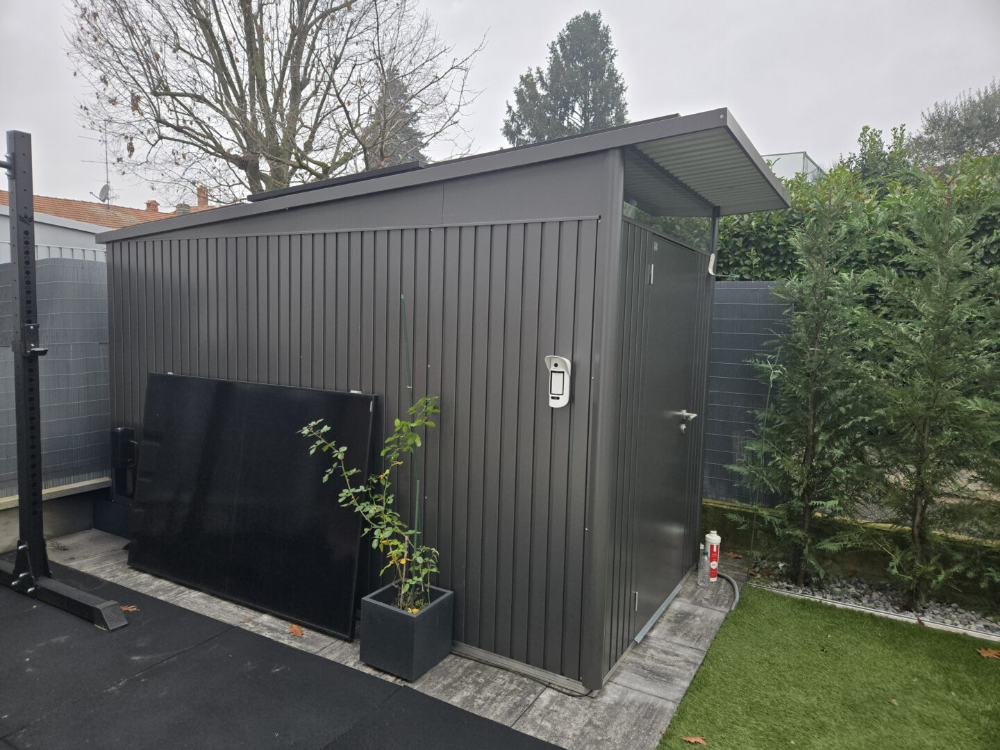 bluetti apex 300 offgrid