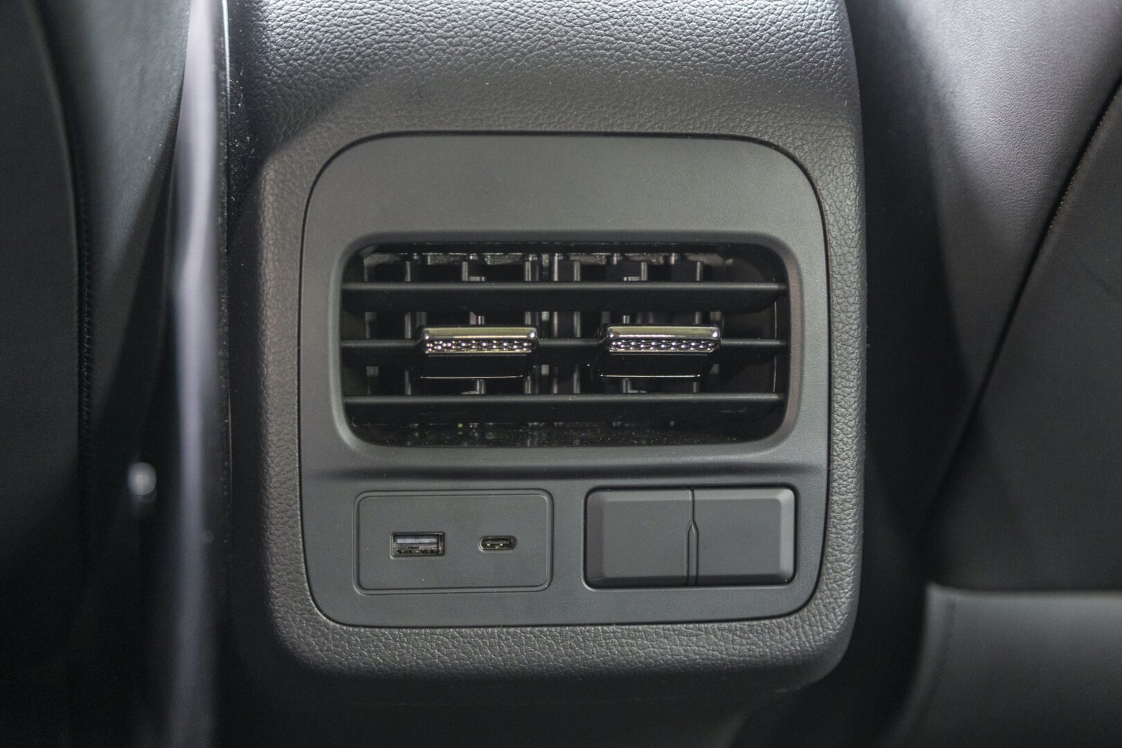 omoda 5 shs-h interni
