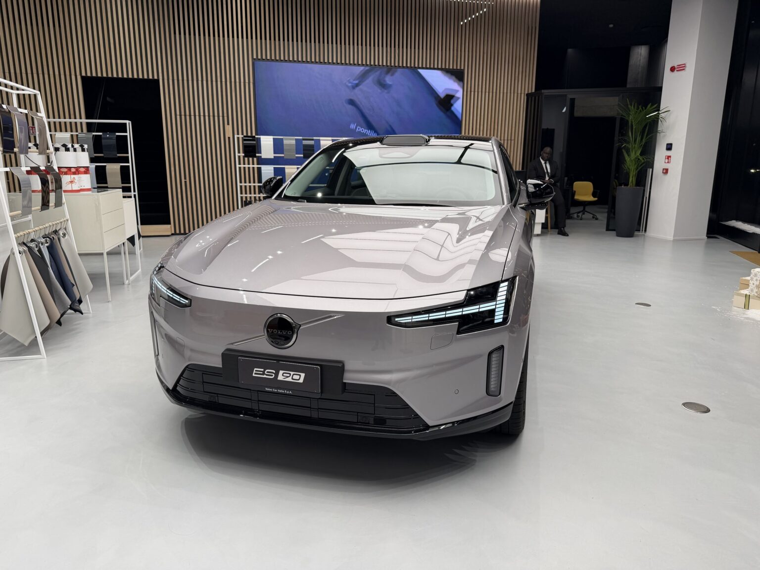 Le vendite di Volvo nel 2025, Volvo ES90 in Italia e la strategia per il 2035 volvo es90