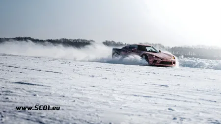 SC01, l’elettrica sportiva con un peso piuma sarà prodotta in Italia, prime foto ufficiali SC01