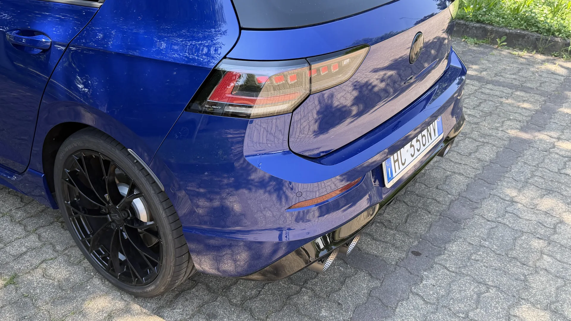 Volkswagen Golf R Black Edition