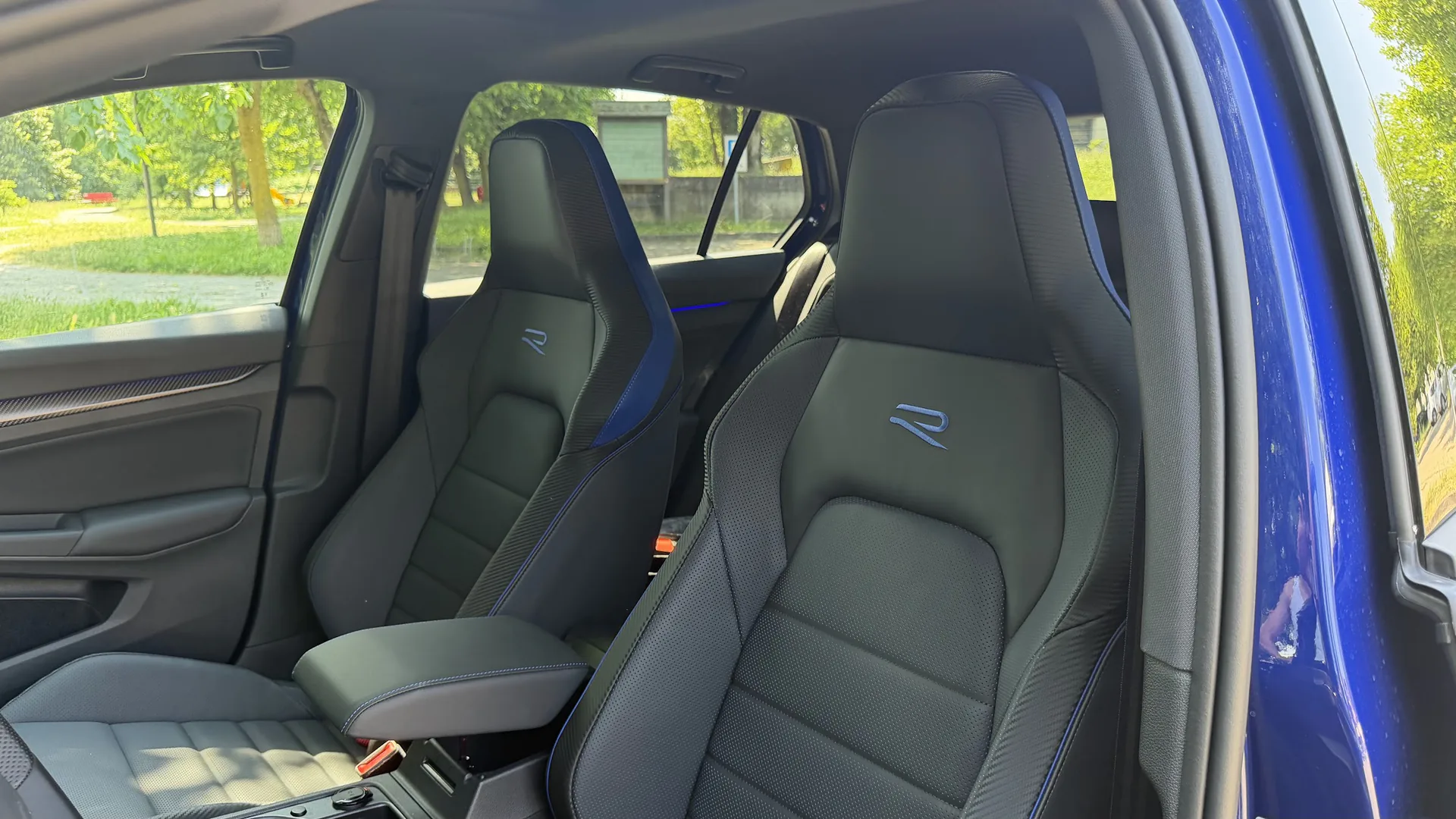 Volkswagen Golf R Black Edition