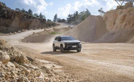 Jeep Compass 4xe: prova nel vero fuoristrada e perché l’elettrico è un vantaggio in offroad jeep compass 4xe