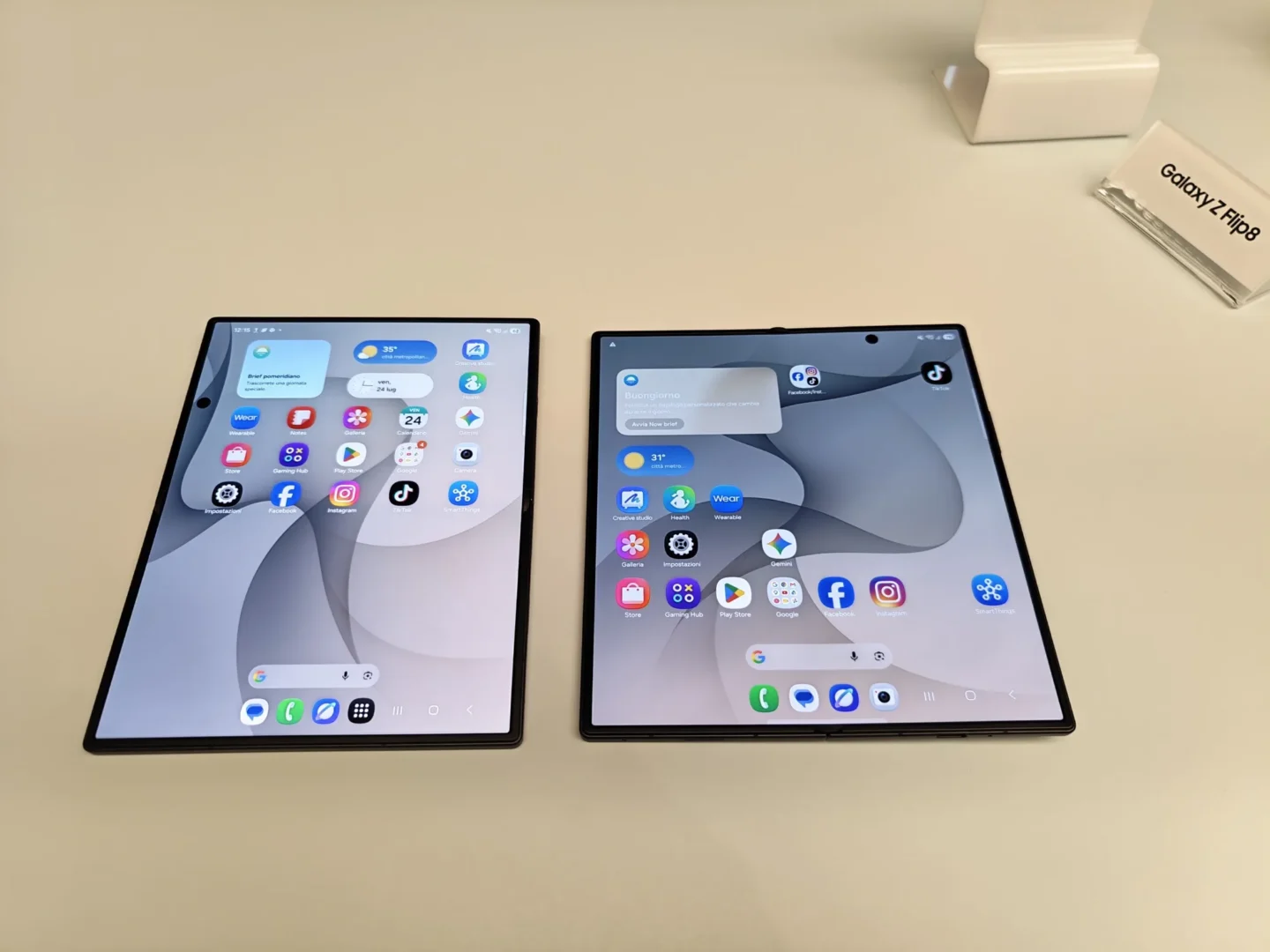 galaxy z fold8 vs z fold8 ultra