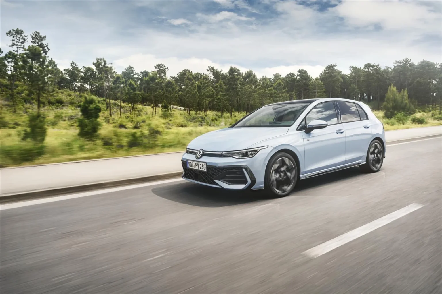 volkswagen golf hybrid