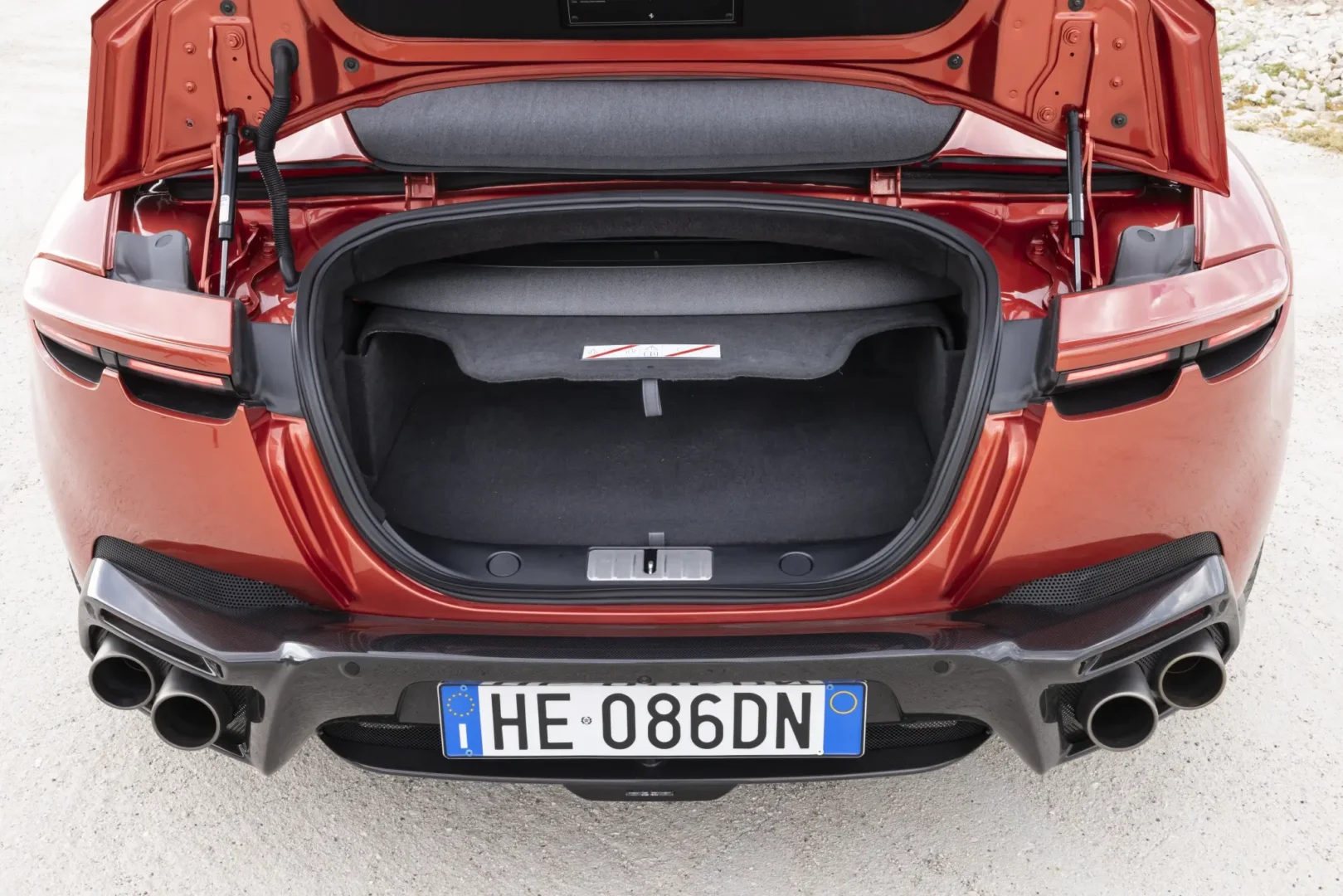 ferrari amalfi spider interni 14