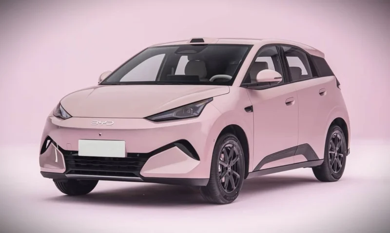 Nuova BYD Seagull, cresce e passa alla trazione posteriore: 129 CV e fino a 420 km