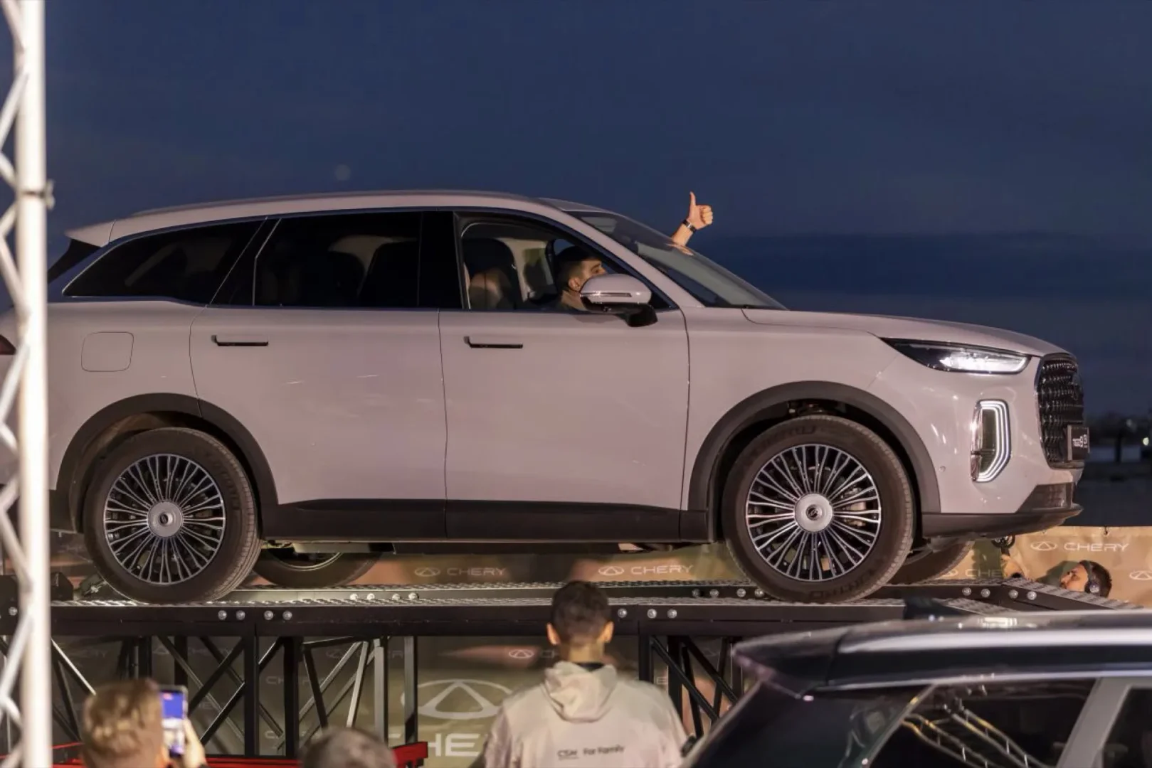 Chery Tiggo 9 CSH test batteria in acqua salata
