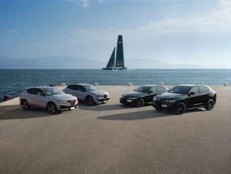 Alfa Romeo Luna Rossa: ecco la serie speciale per Junior, Tonale, Giulia e Stelvio (si parte da 37.800 euro) Alfa Romeo Luna Rossa: ecco la serie speciale per Junior, Tonale, Giulia e Stelvio (si parte da 37.800 euro)