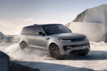 Range Rover Sport Electric ufficiale: 550 CV, 600 km e ricarica in 22 minuti Range Rover Sport Electric ufficiale: 550 CV, 600 km e ricarica in 22 minuti