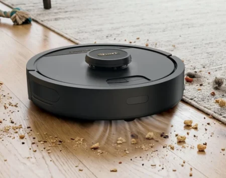 Shark Navigator 2-in-1, il robot che aspira, lava e si svuota da solo Shark Navigator 2-in-1