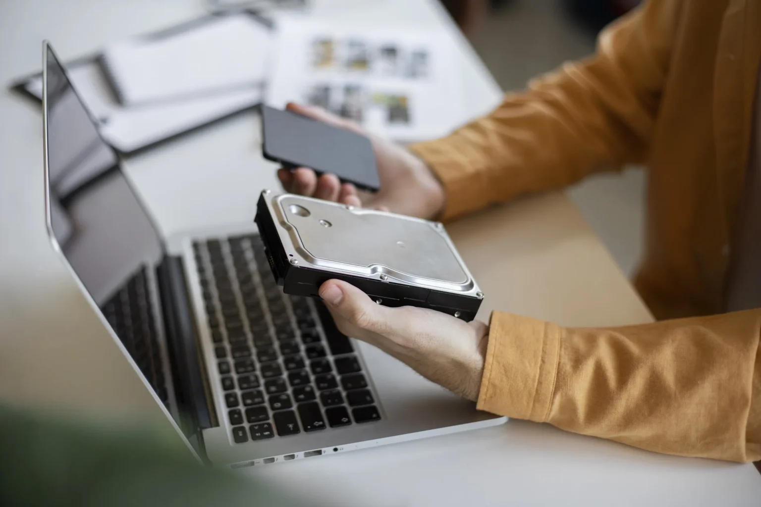 Foto, video e documenti al sicuro, 5 soluzioni tech per fare il backup