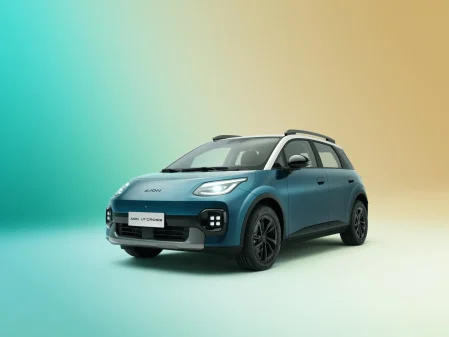GAC AION UT Cross a Parigi: design italiano e produzione europea gac aion ut cross