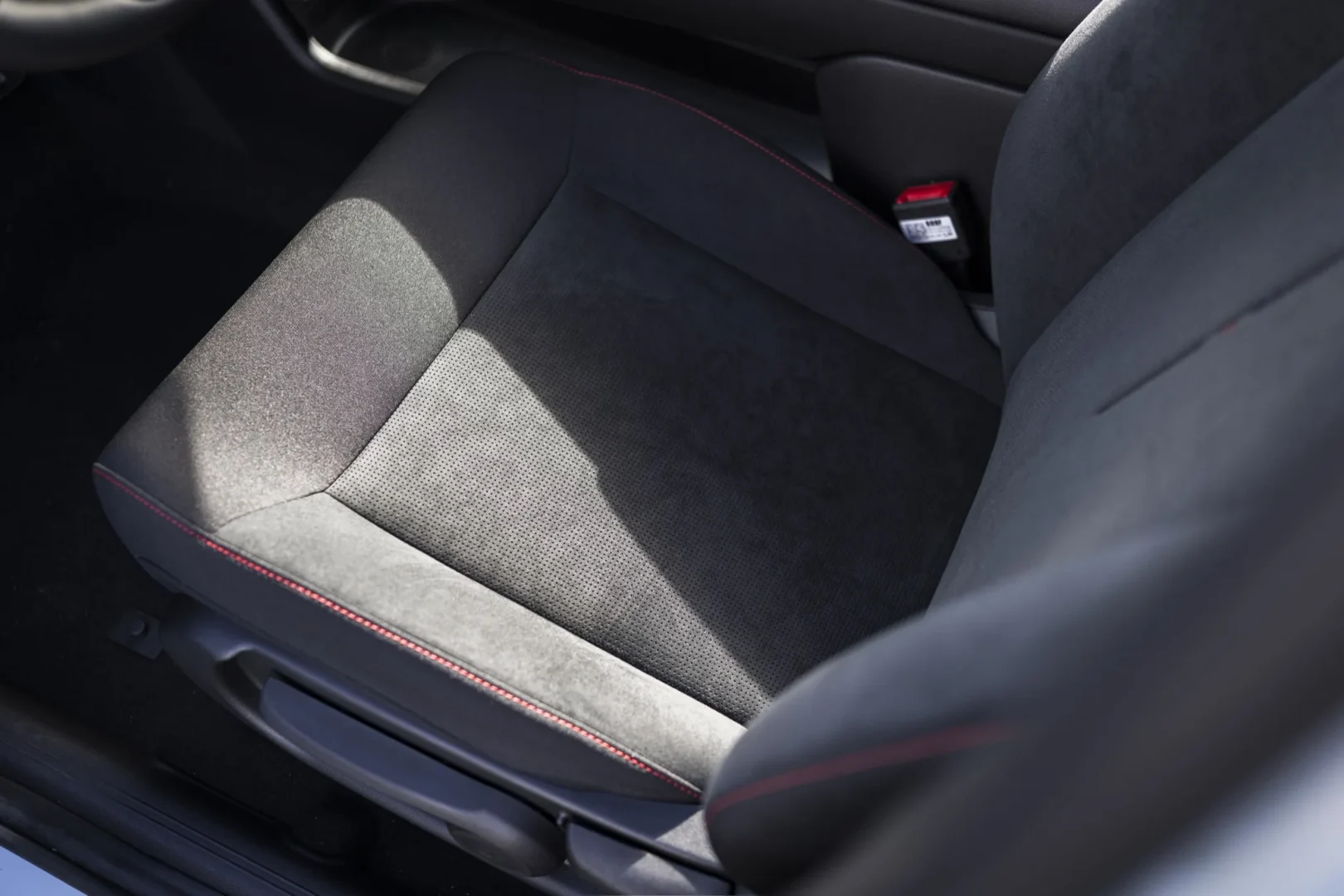 hyundai ioniq 3 interni