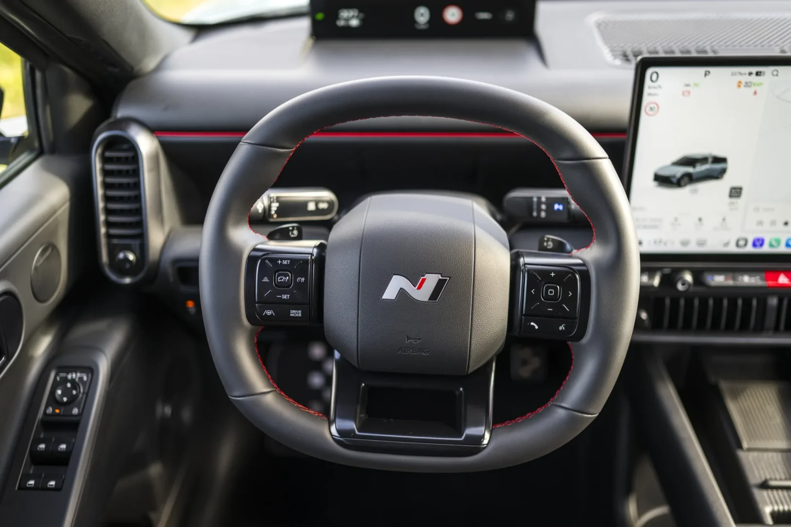 hyundai ioniq 3 interni