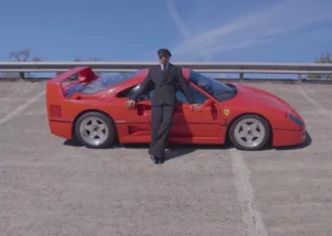 Hamilton trova una Ferrari F40 ferma da 35 anni: sul motore c’era il suo 44. La storia del restauro
