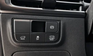 Batteria a terra? Kona e Tucson ibride hanno un tasto magico, addio carroattrezzi hyundai 12v battery reset