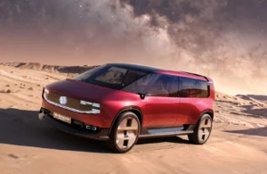 Renault E-Space Concept, la monovolume ci riprova: 4,7 metri e luci a U